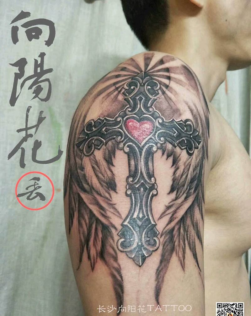 夙愿纹身图片_手臂欧美写实翅膀 十字架纹身图案
