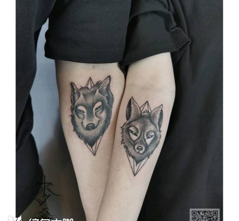 情侣work纹身图片_点刺纹身图案