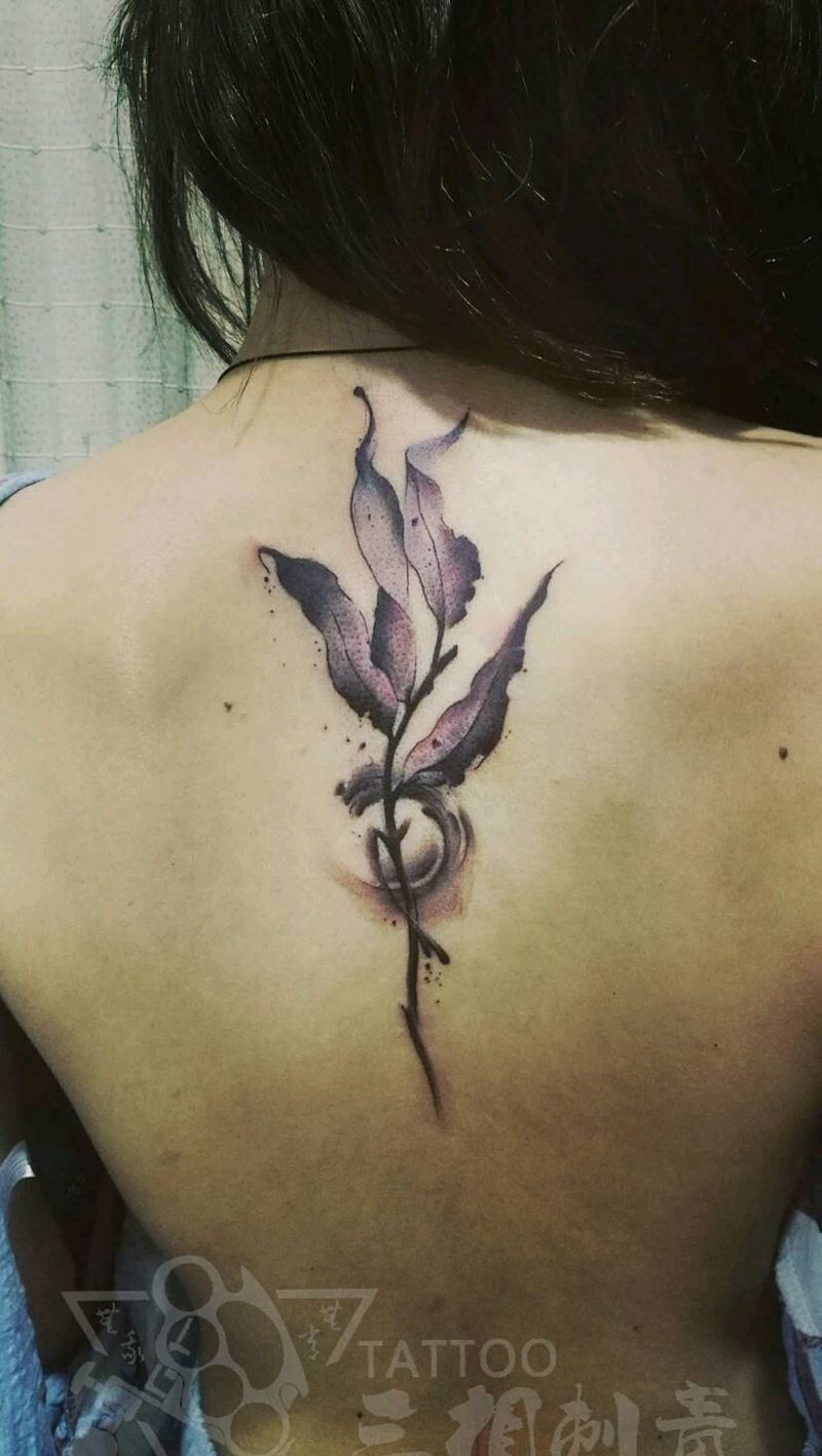 脊柱设计 诗赋树叶纹身图片