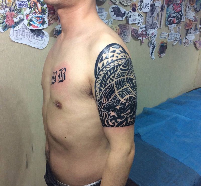 包子同学的旧图添加纹身图片