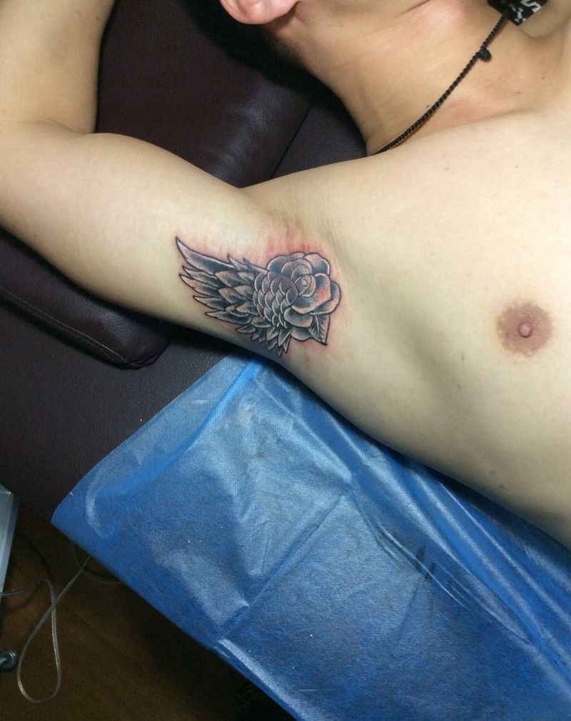 腋窝纹身纹身图片_成品手部纹身图案