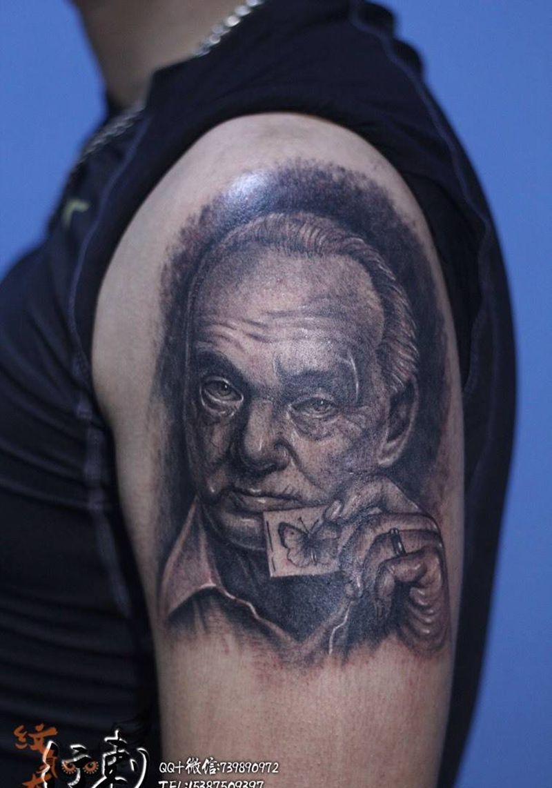 昆虫学家纹身图片