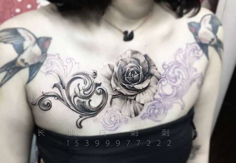 花胸未完成纹身图片