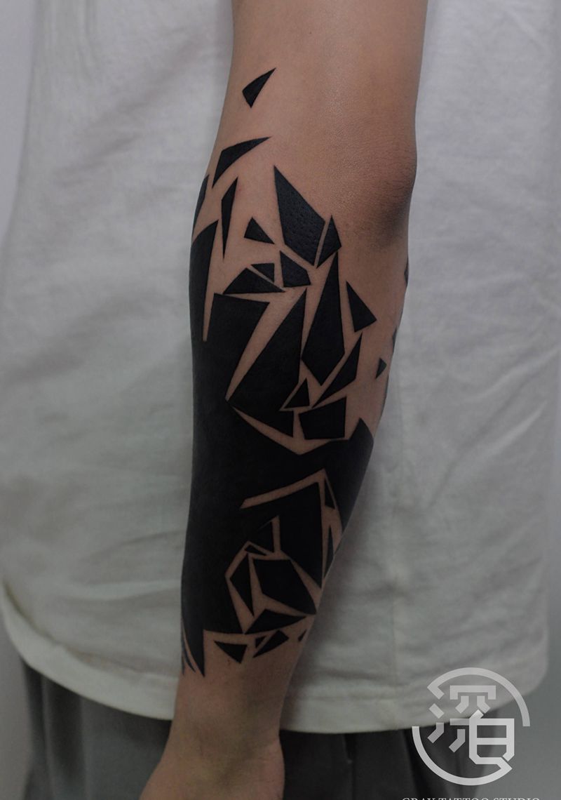 碎片纹身图片_手部手臂几何遮盖几何纹身图案
