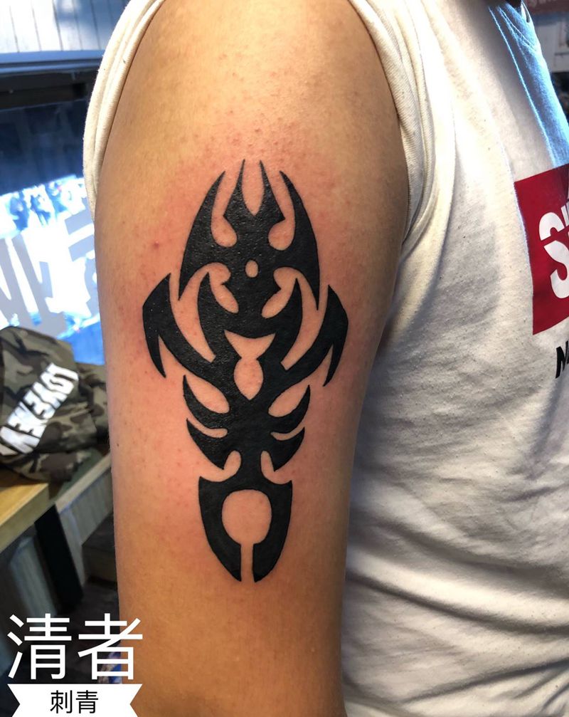 原创图腾纹身图片_手臂纹身图案