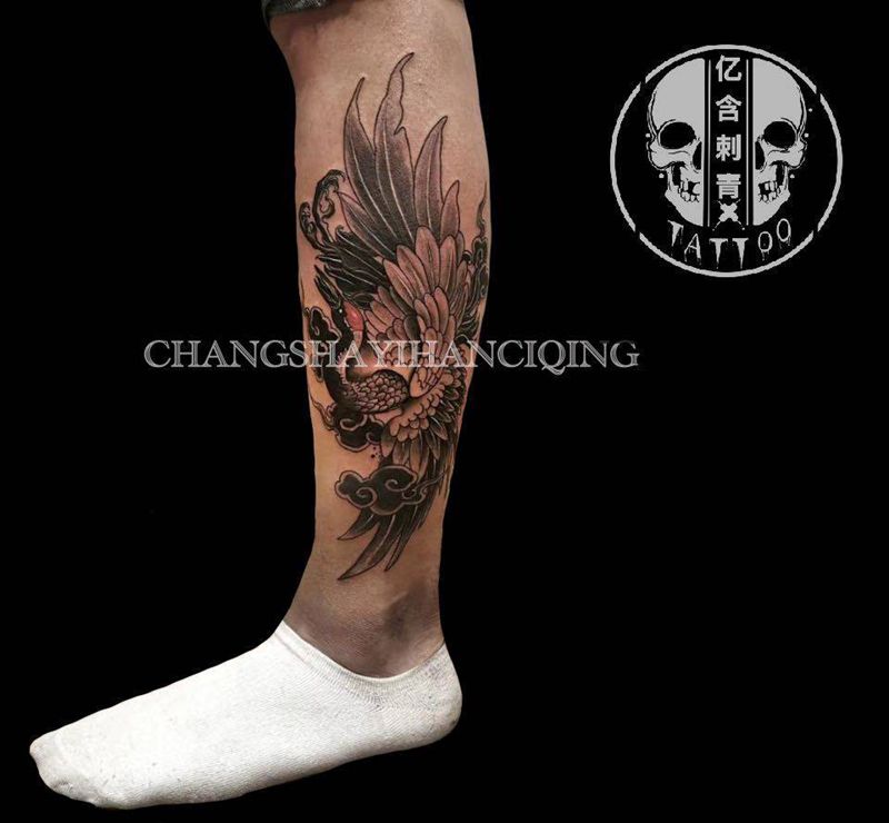 仙鹤纹身图片_腿部老传统纹身图案