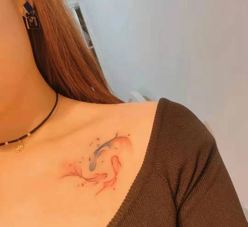 彩色小纹身纹身图片_肩部水彩纹身图案