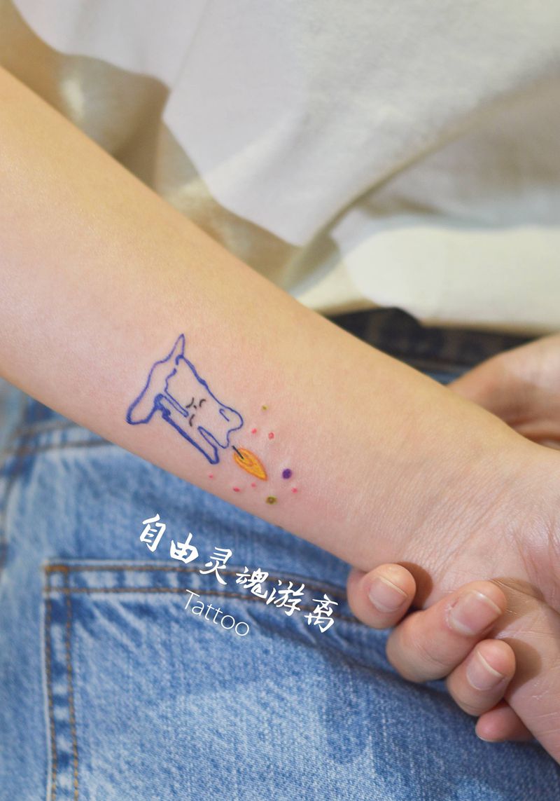 小蜡烛纹身图片_手臂New School纹身图案