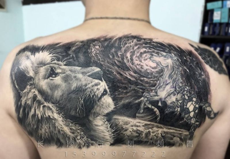 半背 图中马非本店作品纹身图片