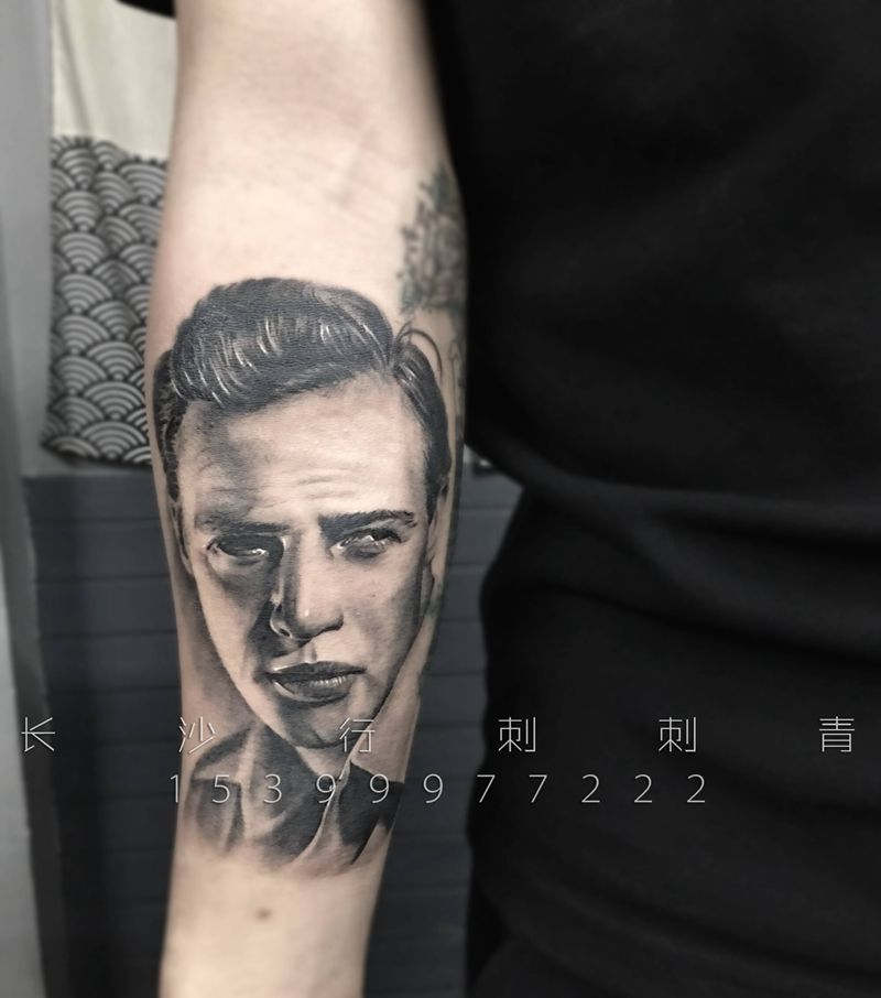 教父年轻版纹身图片