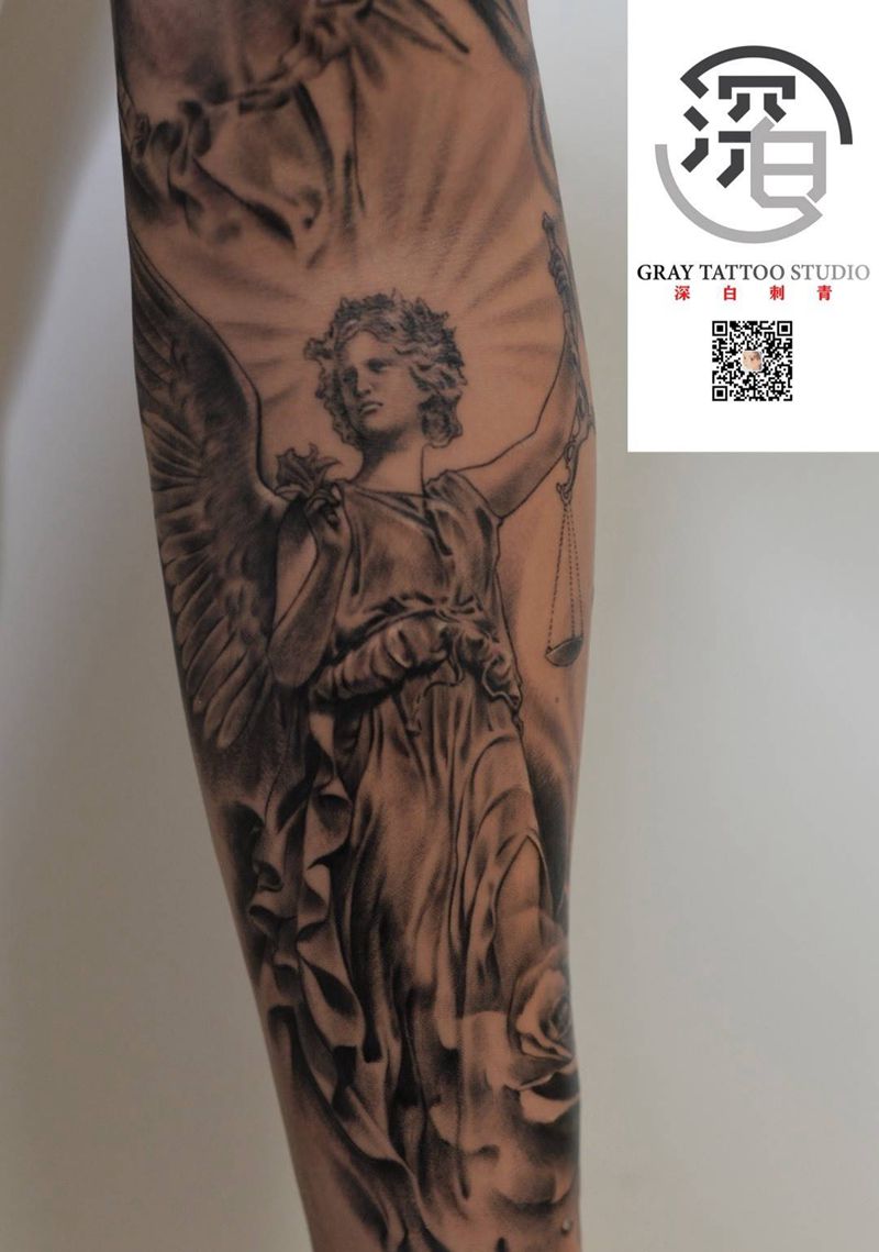 正义女神2纹身图片_手臂欧美写实欧美雕塑纹身图案