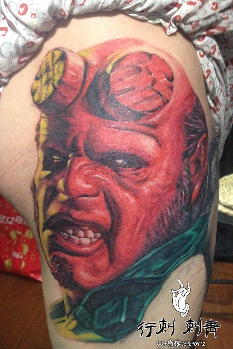 地狱男爵纹身图片