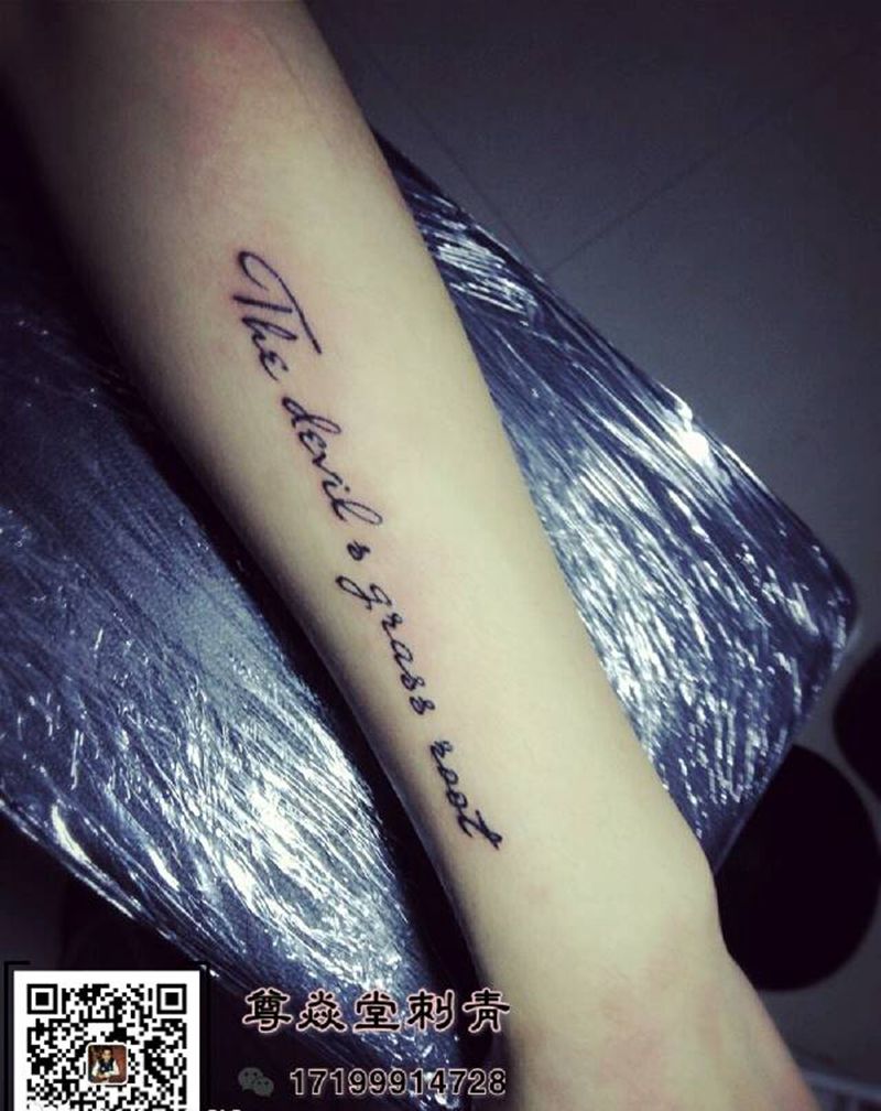 小图纹身图片_成品纹身图案