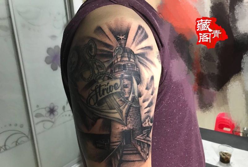 加个背景，灯塔纹身图片