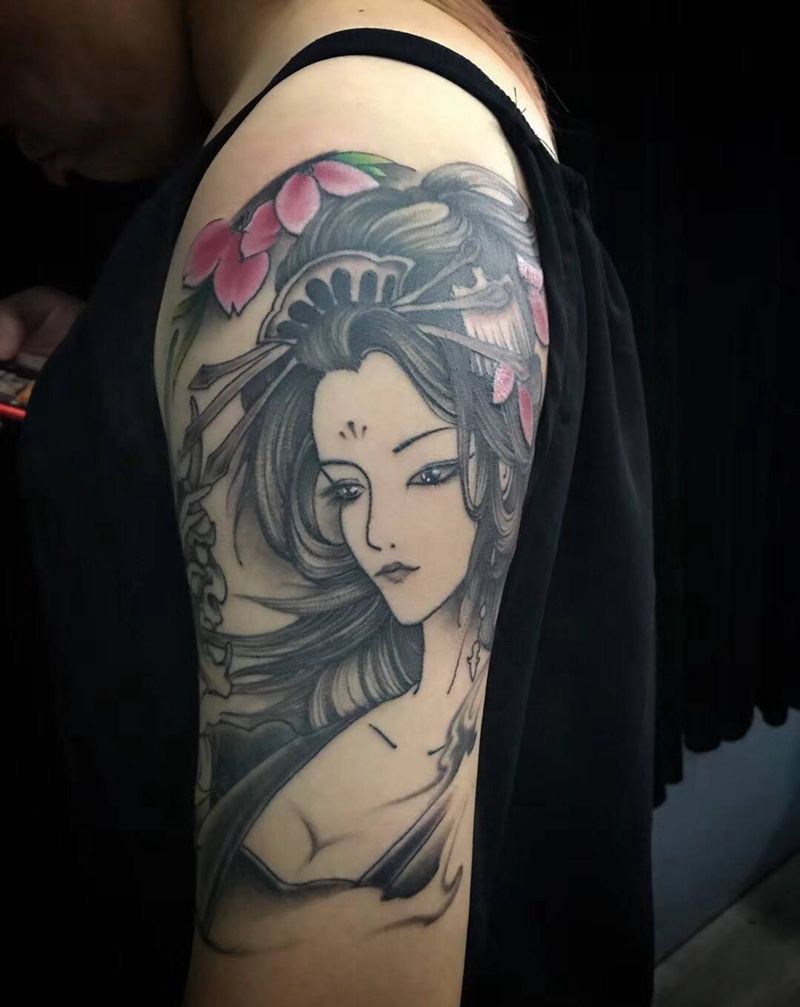 明月包臂纹身图片