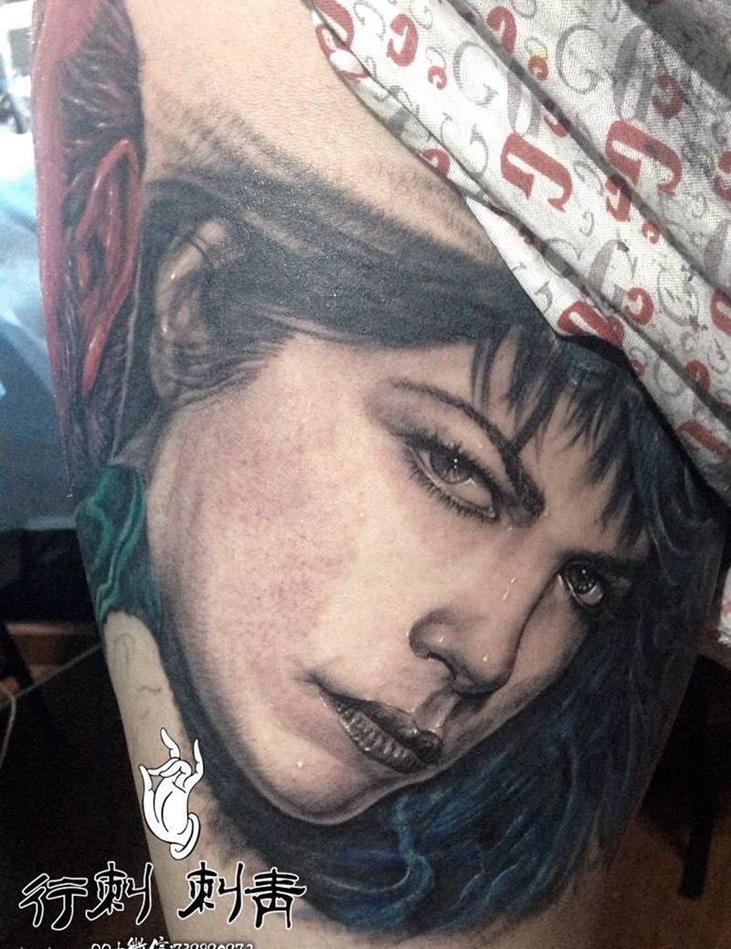 女主角纹身图片
