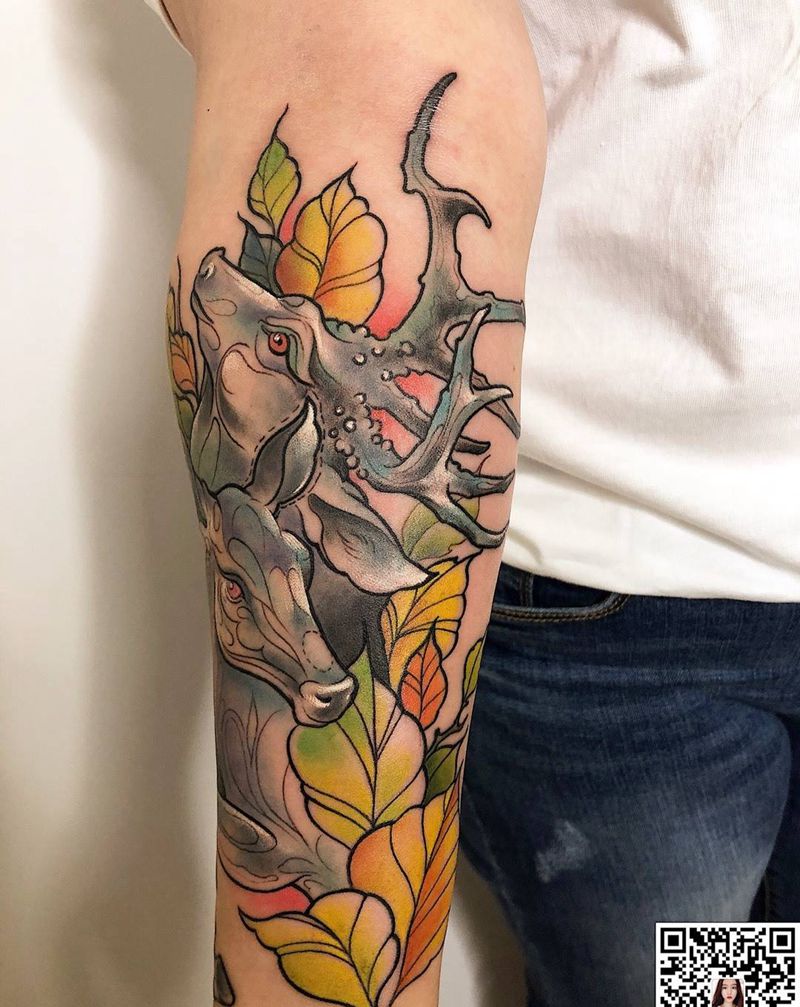 new school麋鹿纹身图片_手臂New School鹿纹身图案