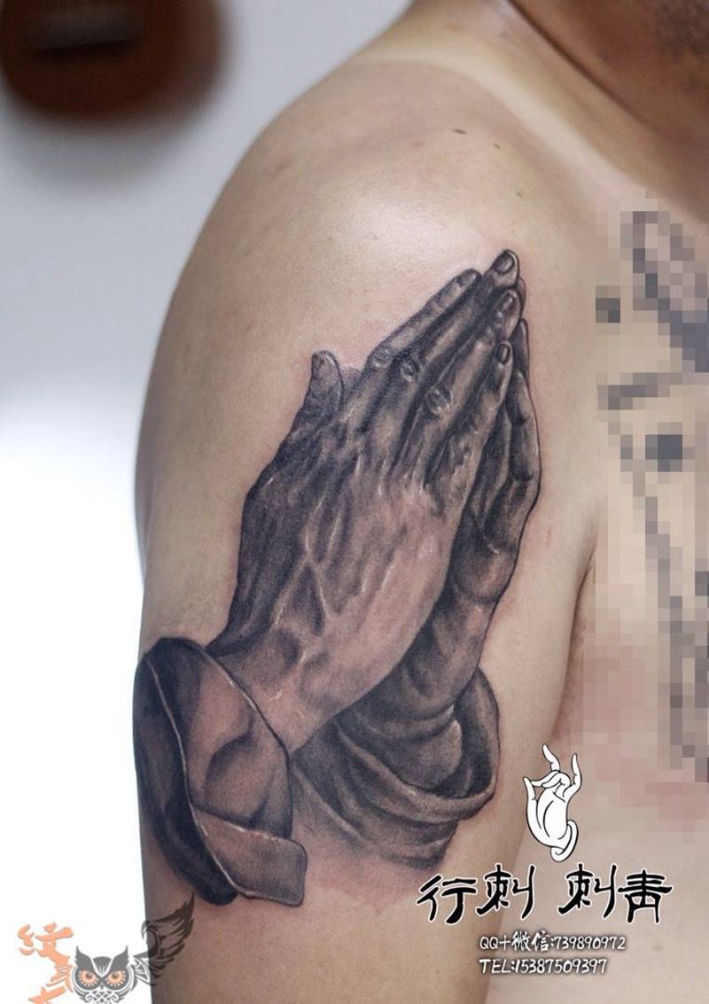 祈祷之手纹身图片