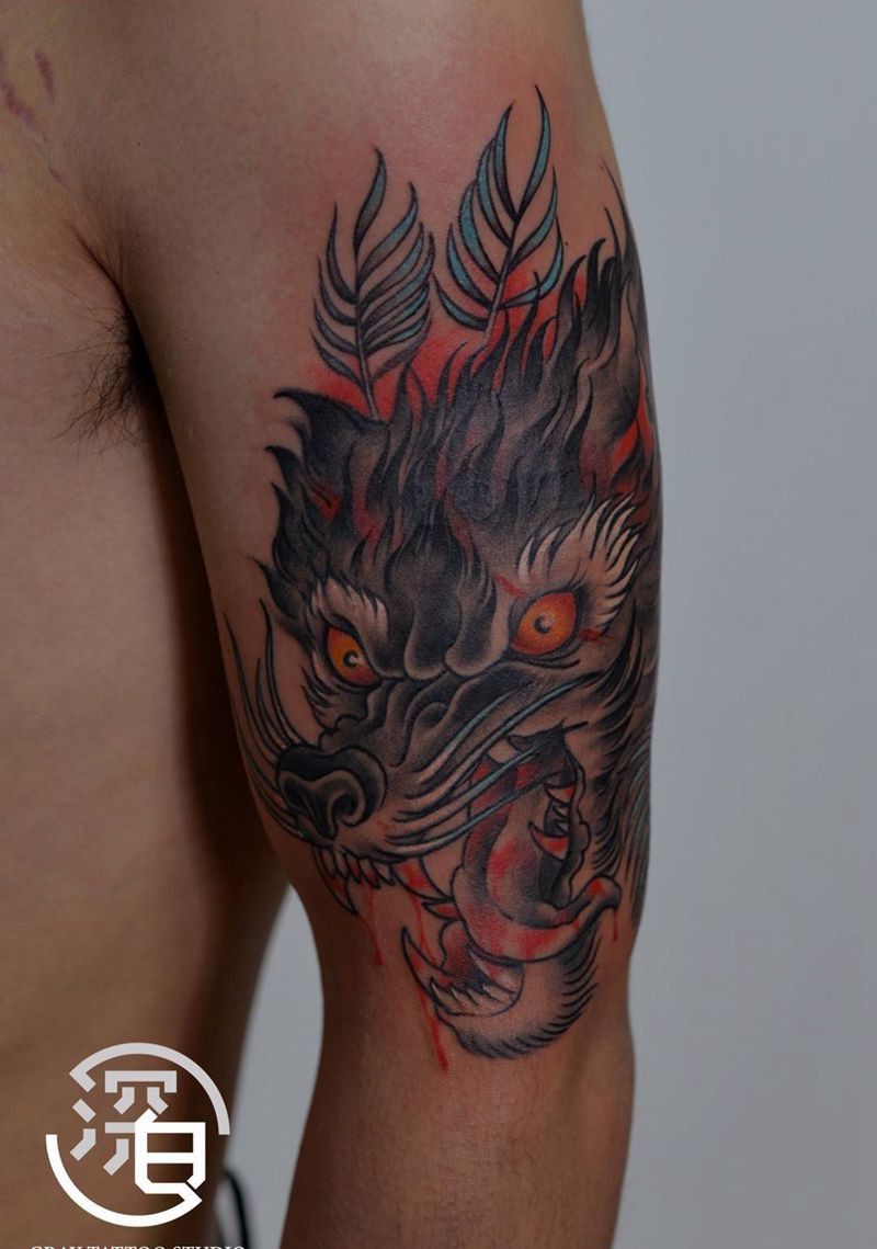 狼纹身图片_手臂欧美写实New School狼纹身图案