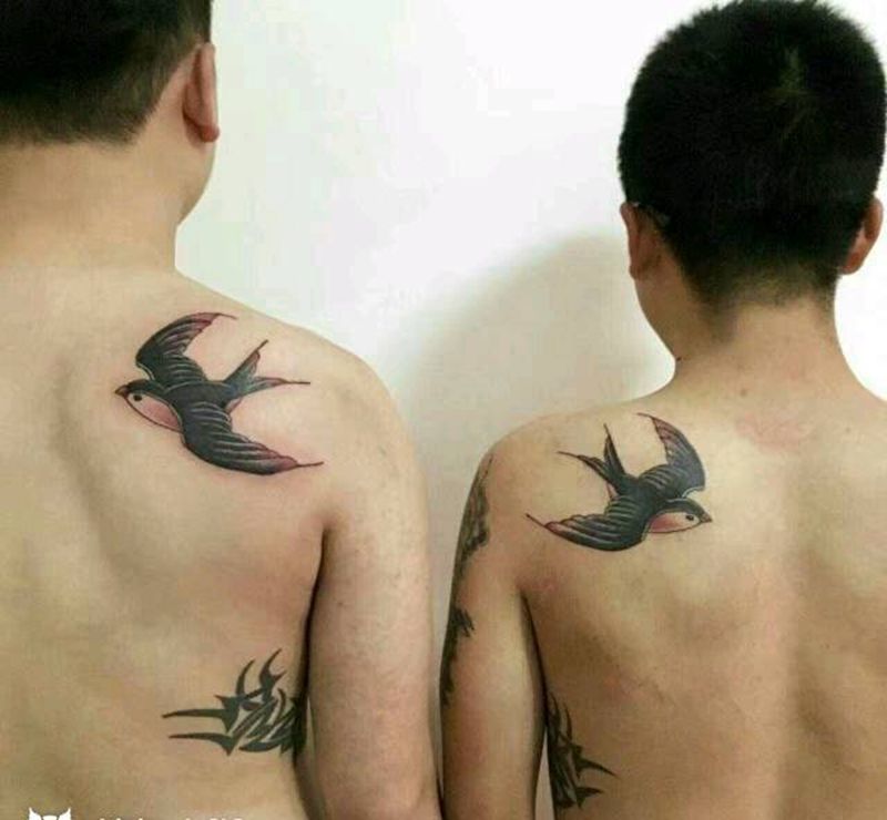 school 燕子纹身图片