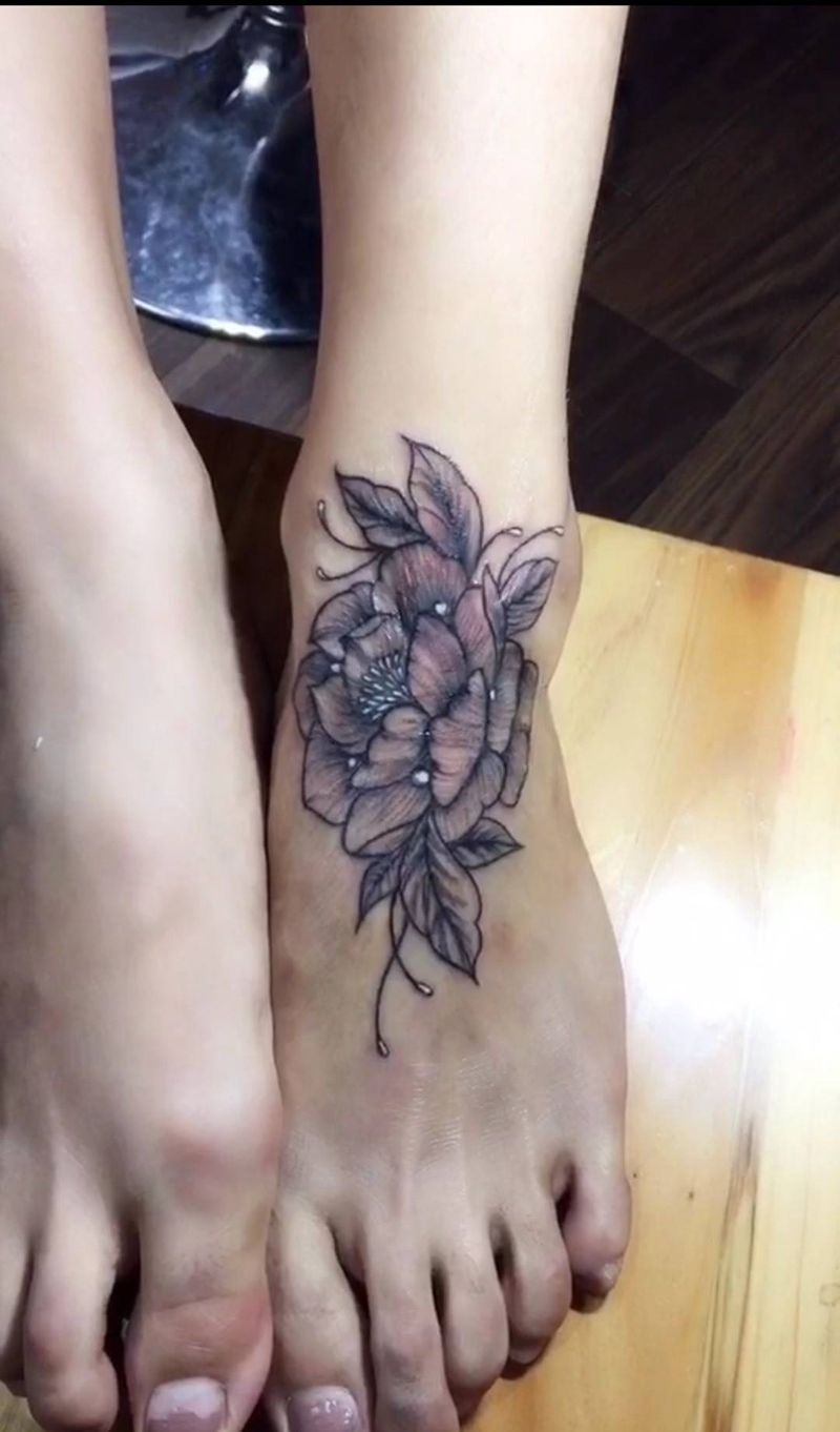 花遮盖疤痕纹身图片