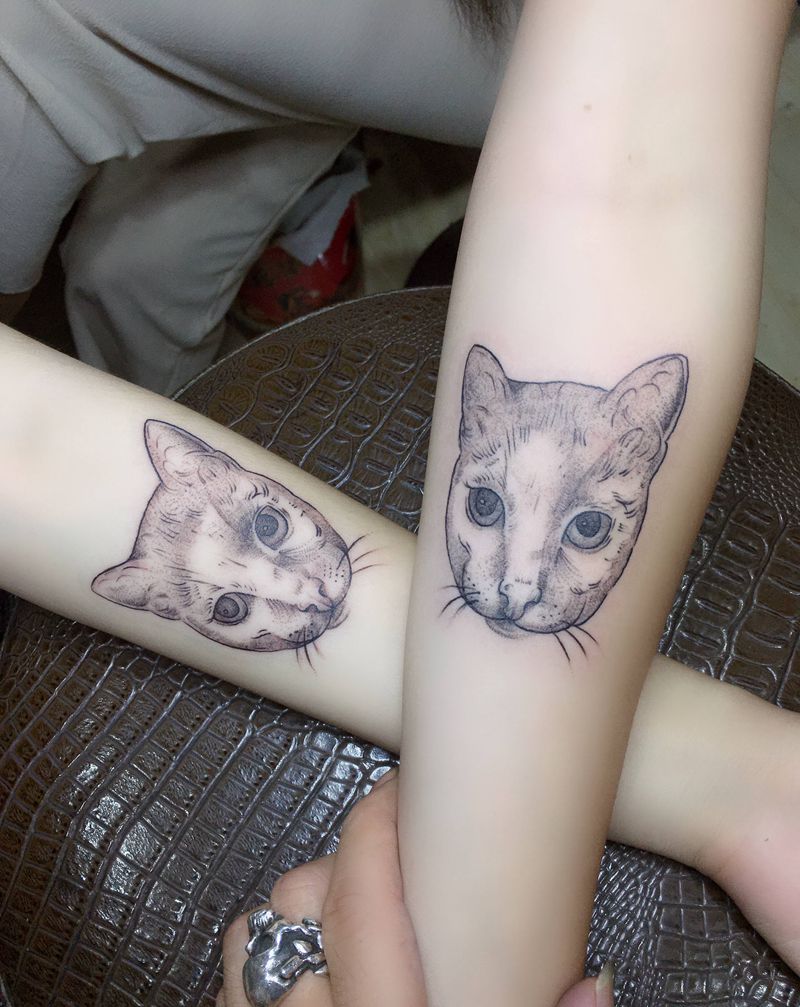 小猫咪纹身图片_手臂纹身图案
