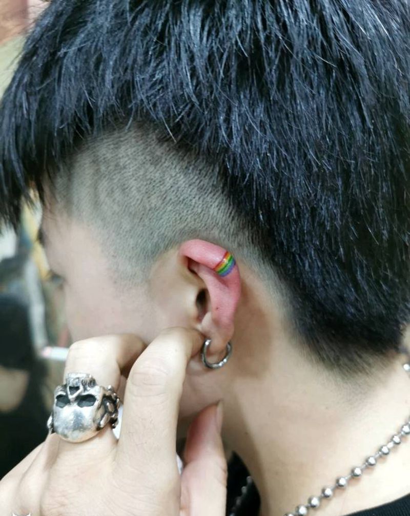 小清新纹身图片_颈部纹身图案