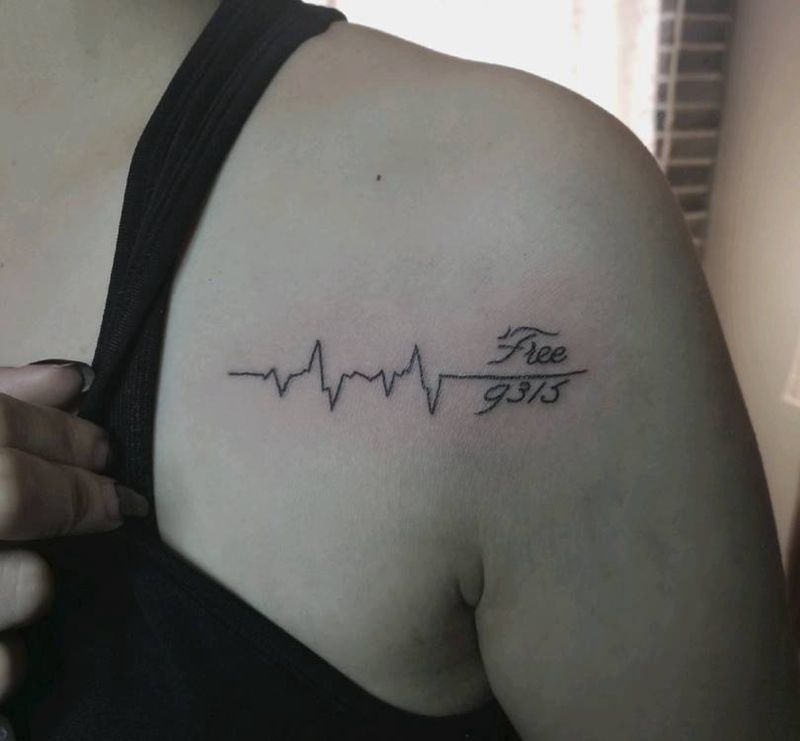 心电图纹身图片