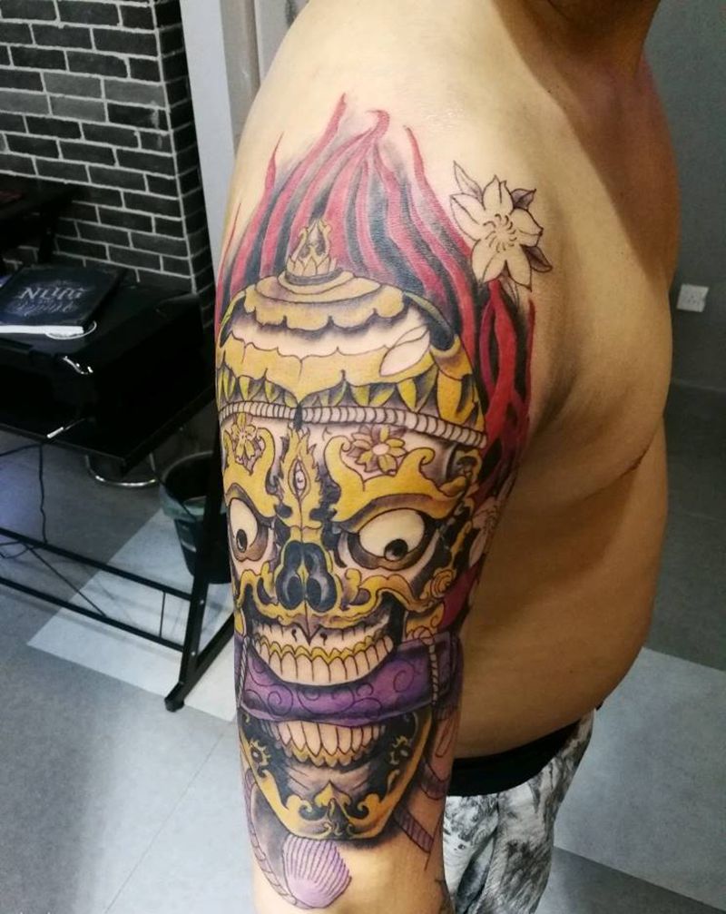 大臂嘎巴拉纹身图片