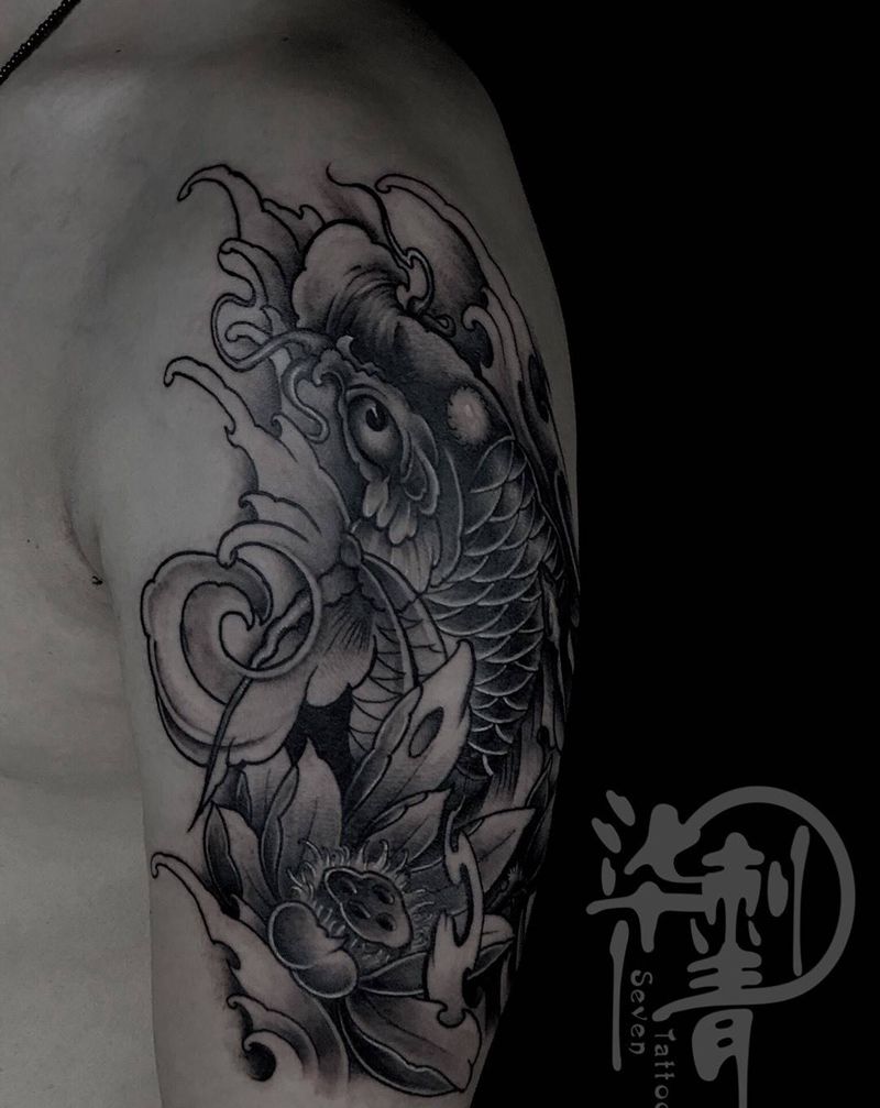 锦鲤纹身图片_成品肩部手臂传统国画习俗动物植物纹身图案