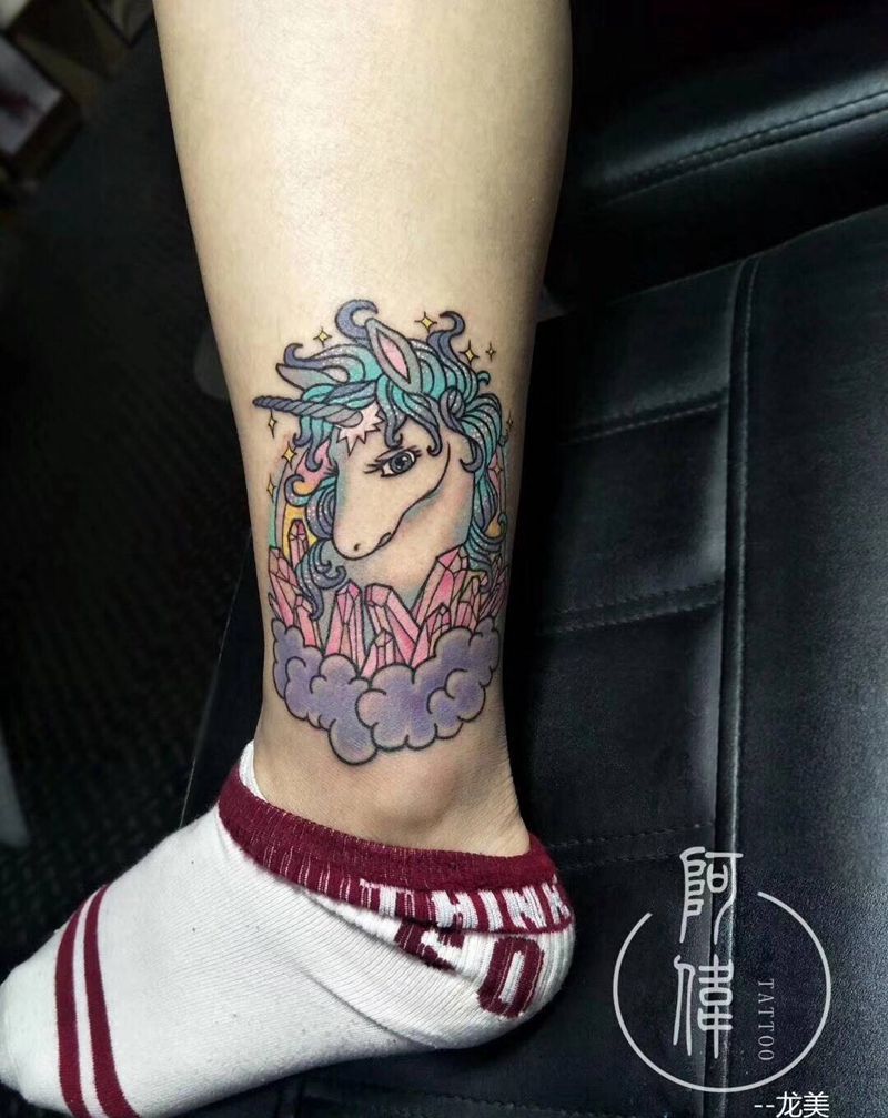 独角兽，第二张是第五天效果纹身图片