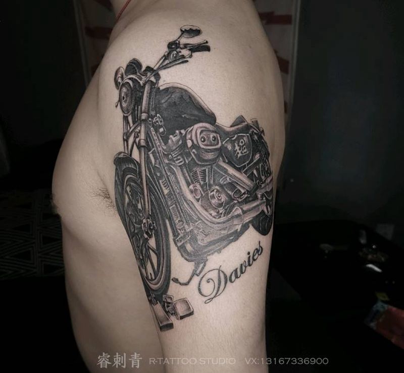 哈雷883摩托车纹身图片_手臂欧美写实纹身图案