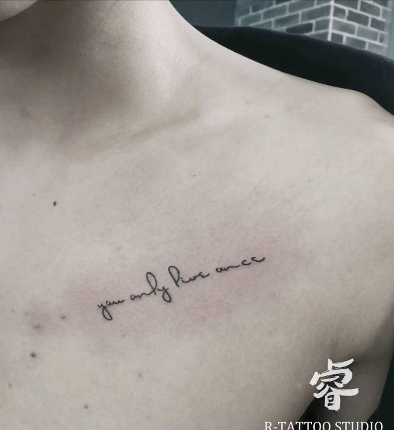 小字母纹身图片