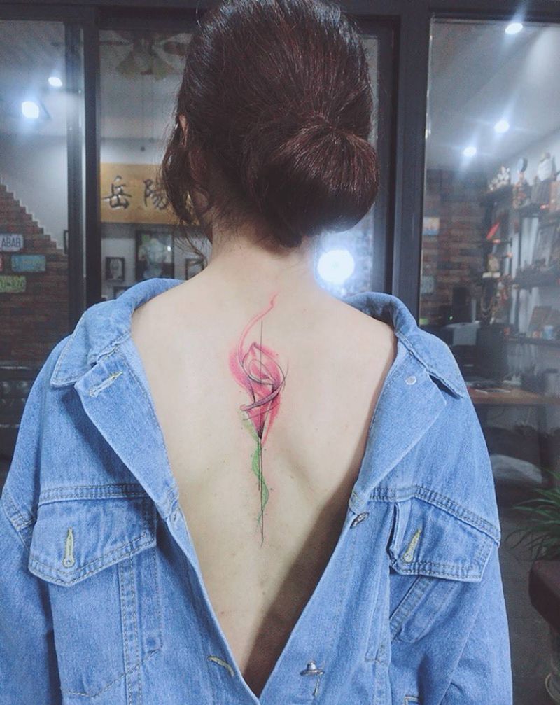 水彩花纹身图片