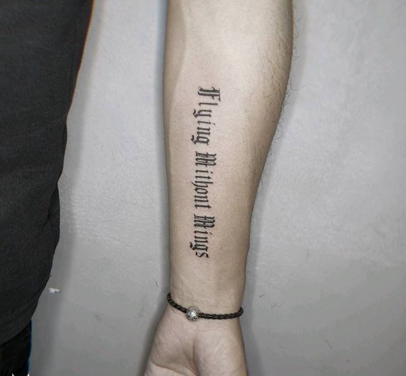 哥特字体纹身图片_手臂纹身图案