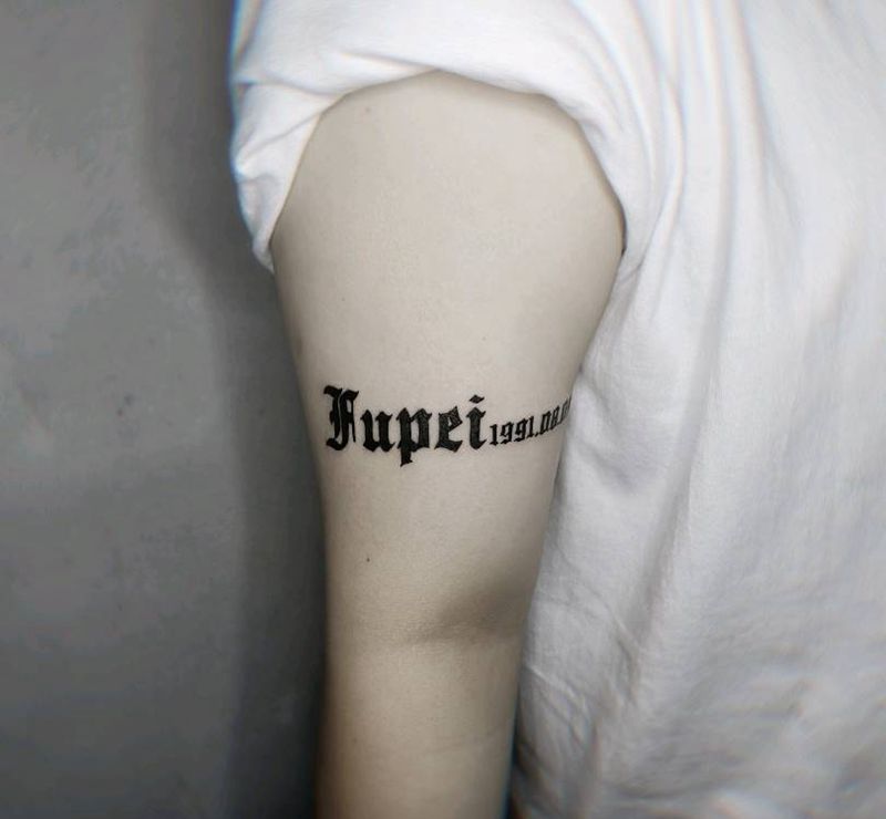 哥特字体纹身图片_手臂纹身图案