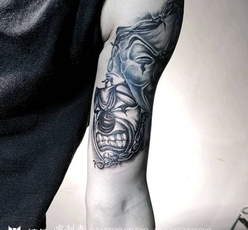 小丑面具纹身图片