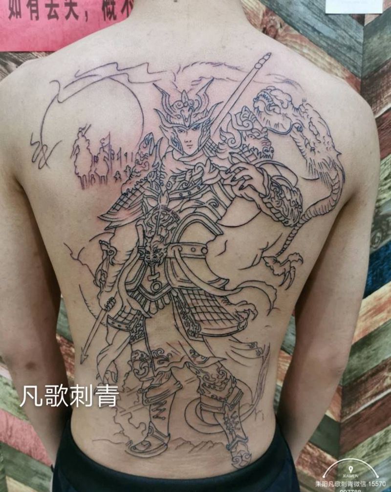 赵云纹身图片_背部纹身图案