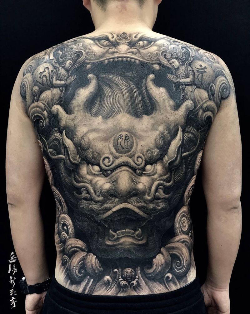 神龙壁6纹身图片_背部新传统欧美写实龙石雕纹身图案