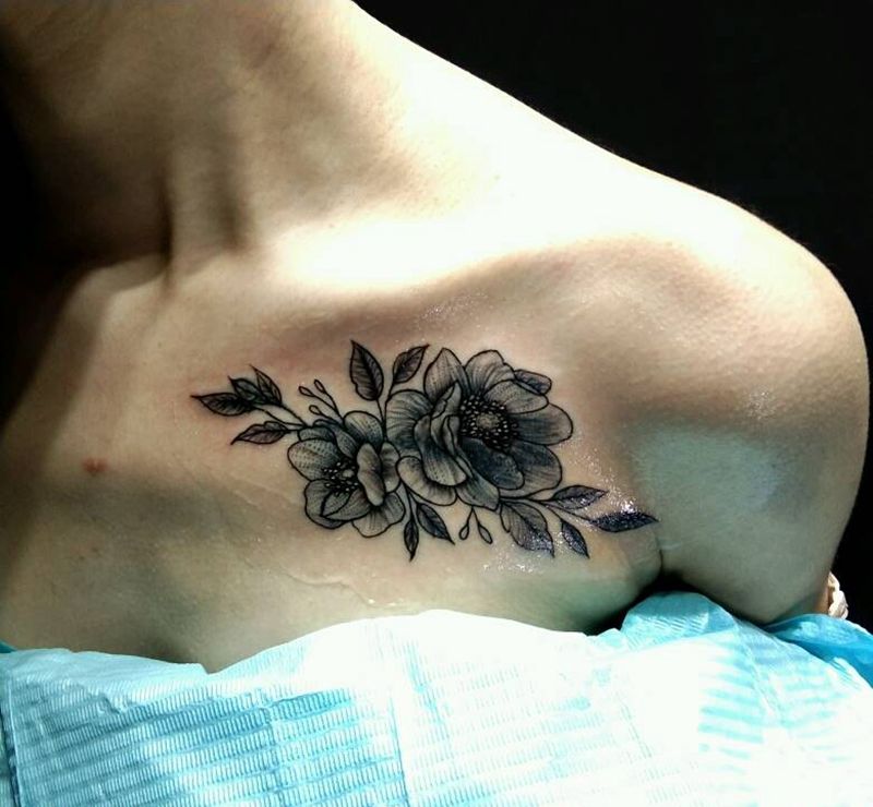 遮盖素花纹身图片