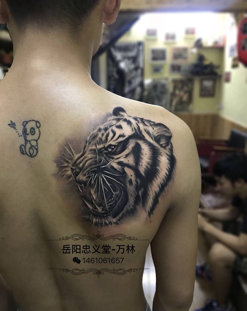 写实老虎纹身图片