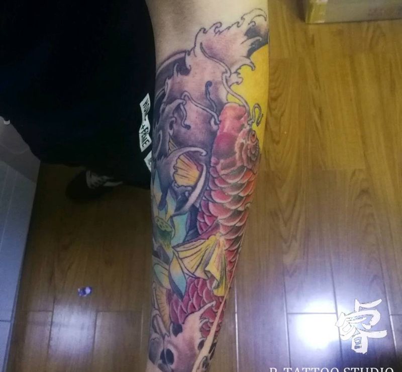 鲤鱼包小臂纹身图片