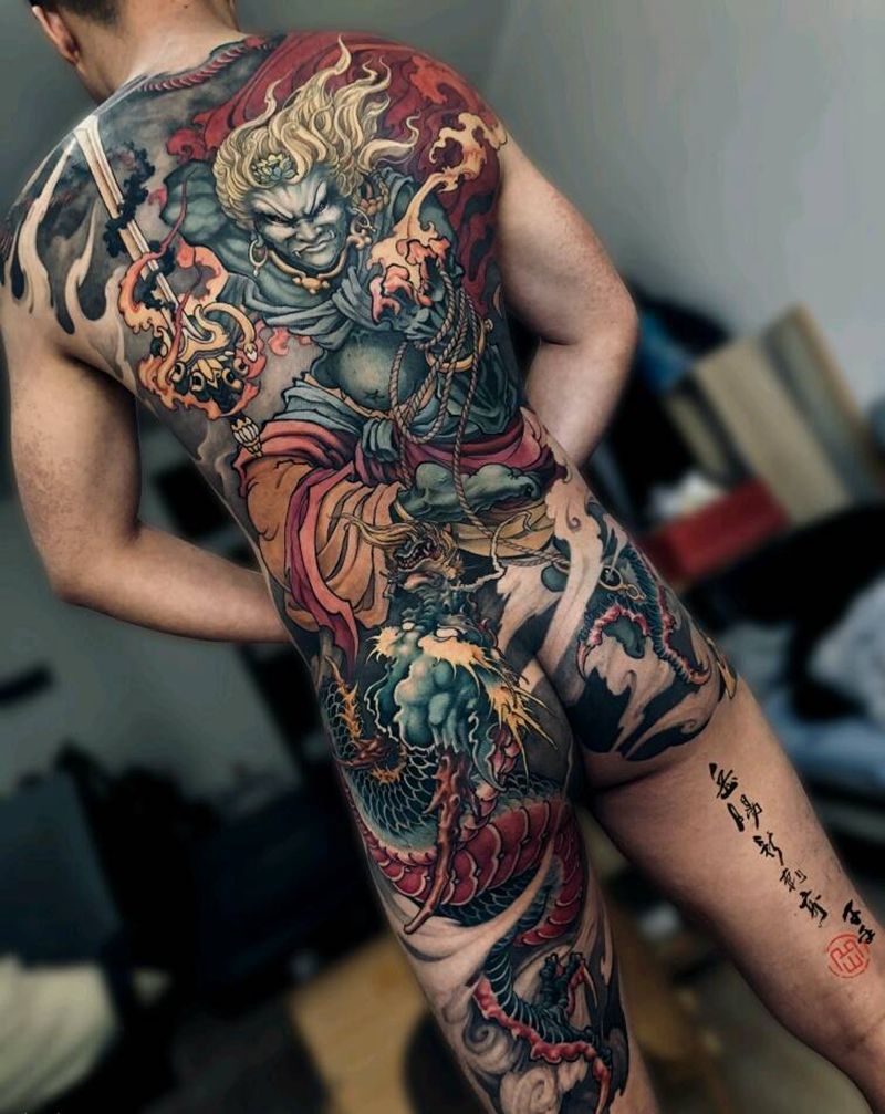 部分作品纹身图片_背部腿部新传统不动明王大黑天龙纹身图案
