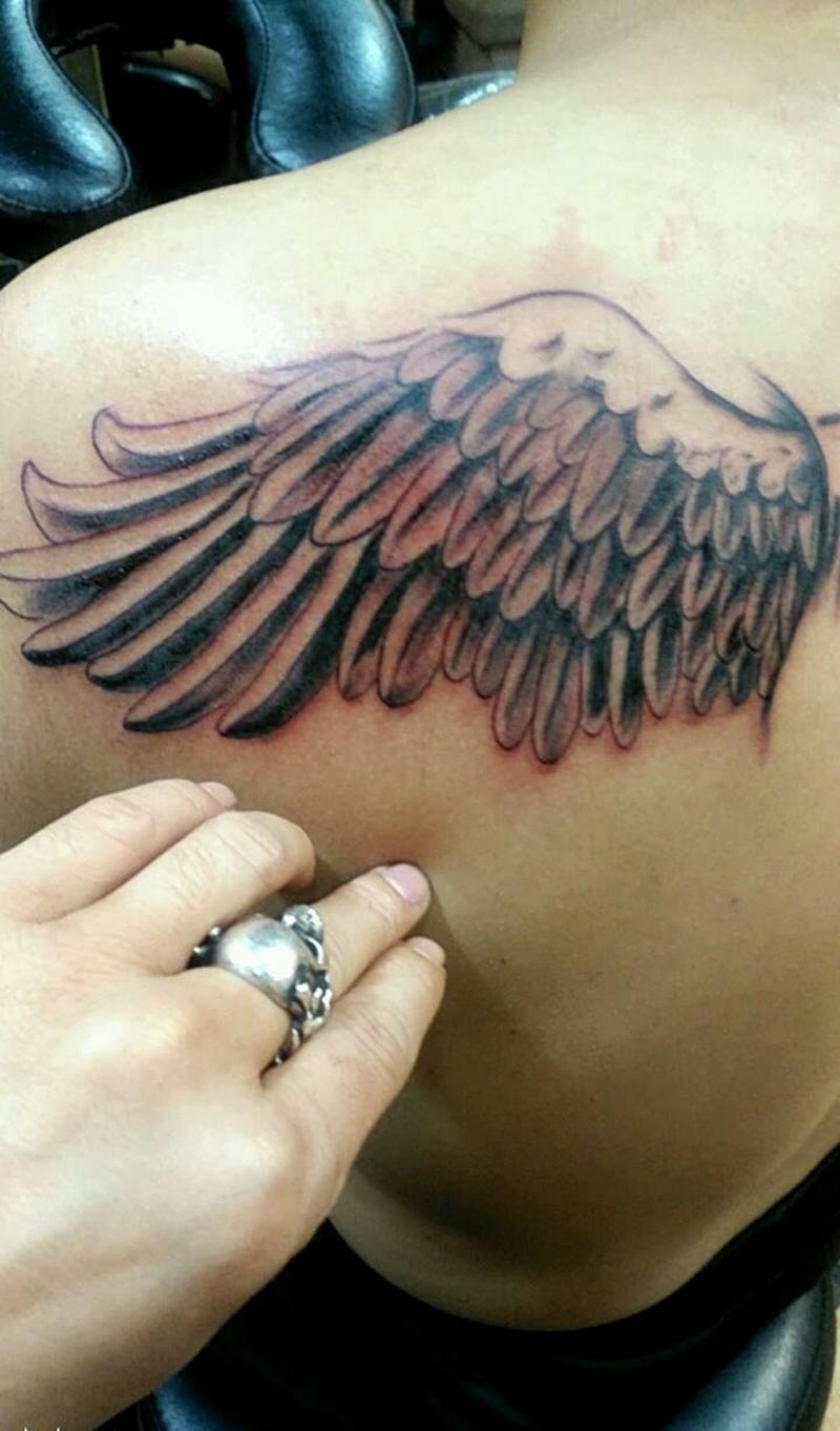 翅膀纹身图片