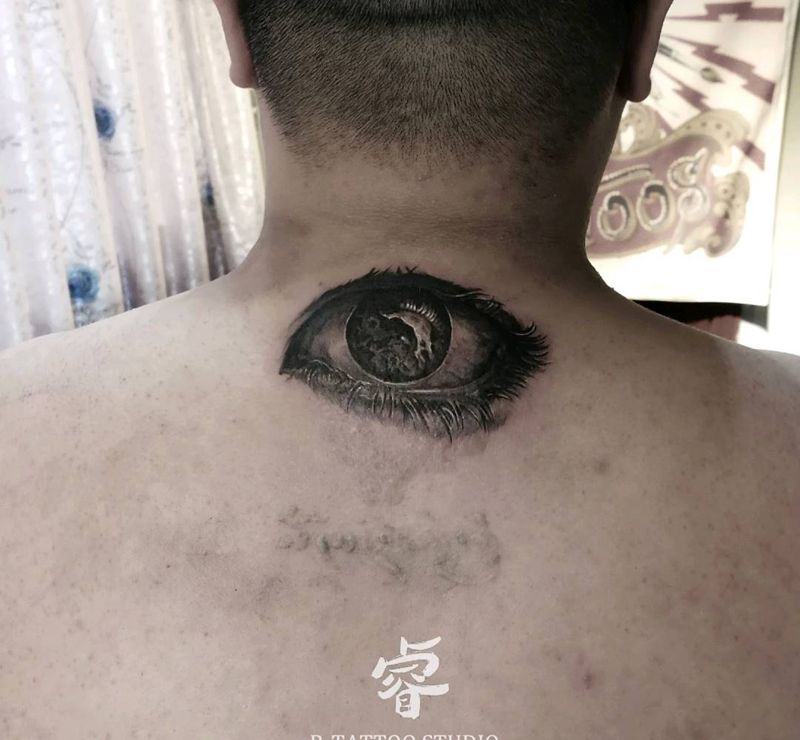 欧美写实眼睛纹身图片