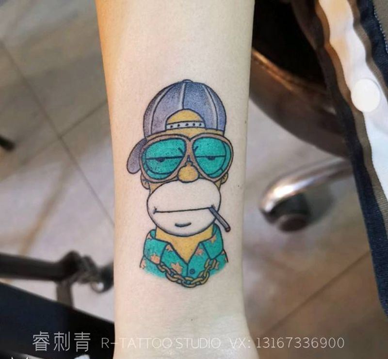 辛普森纹身图片_手臂Old SchoolNew School纹身图案