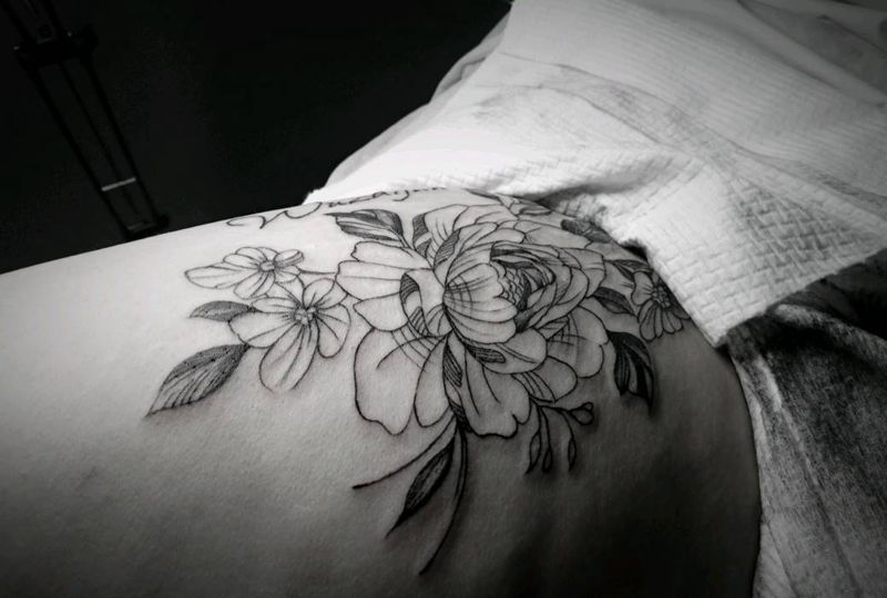 清新花纹身图片_腿部清新植物成品纹身图案