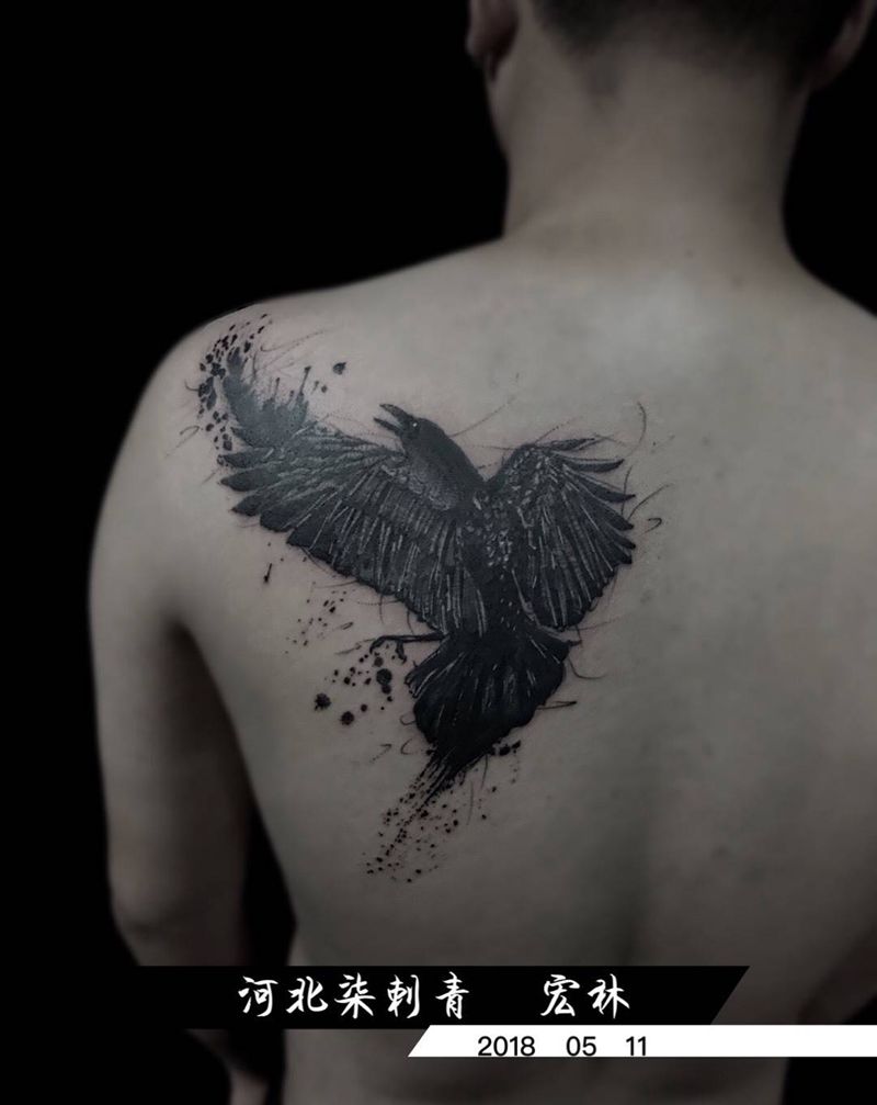 乌鸦纹身图片_成品肩部背部欧美传统习俗动物纹身图案