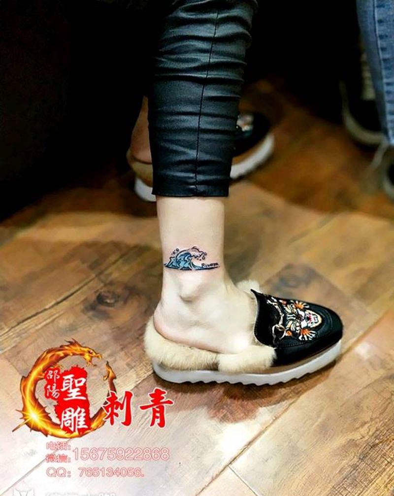 脚踝小清新纹身图片