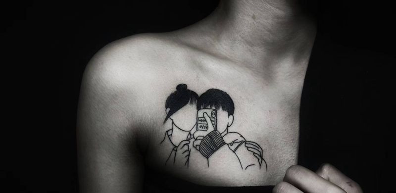 简笔纹身图片_胸部纹身图案